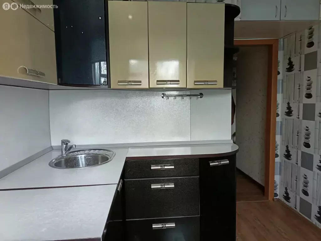 2-комнатная квартира: Киров, улица Дзержинского, 62 (45 м) - Фото 0