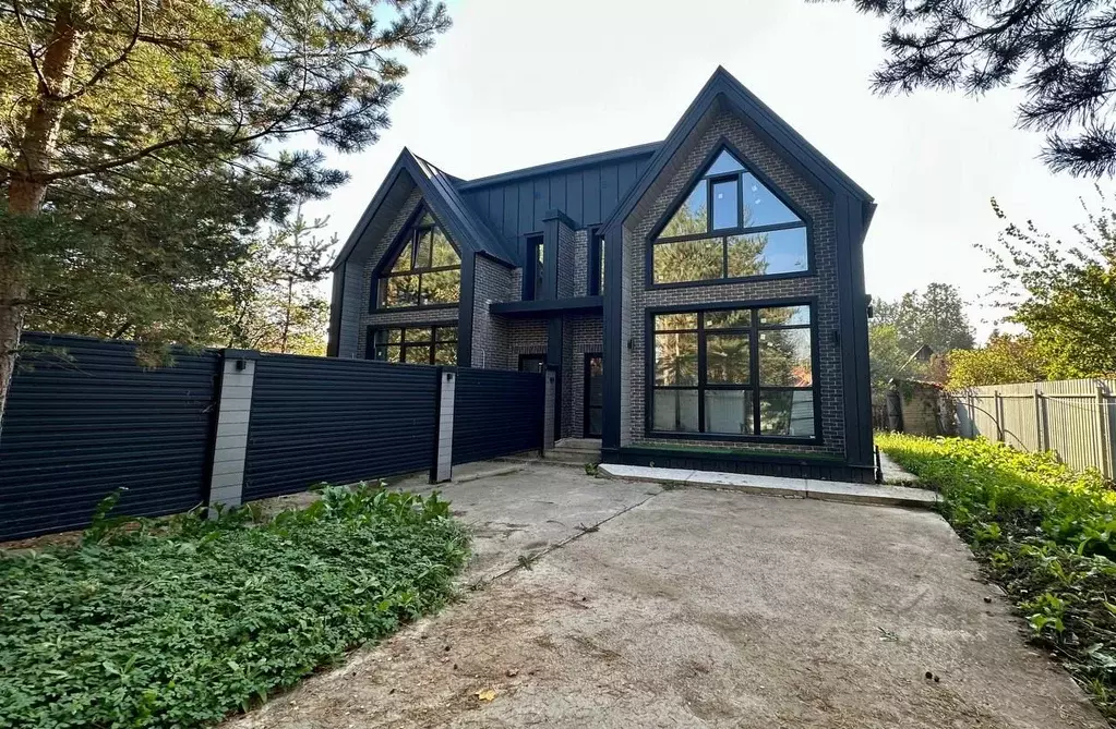 Таунхаус в Московская область, Апрелевка Наро-Фоминский городской ... - Фото 2