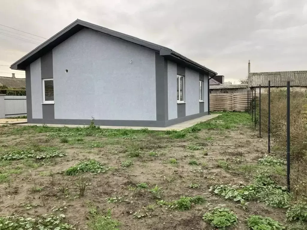 Дом в Краснодарский край, Темрюкский район, Краснострельское с/пос, ... - Фото 2