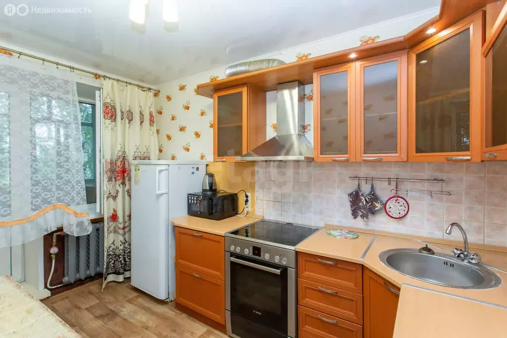 1-комнатная квартира: Тобольск, улица Ленина, 135 (30 м) - Фото 1