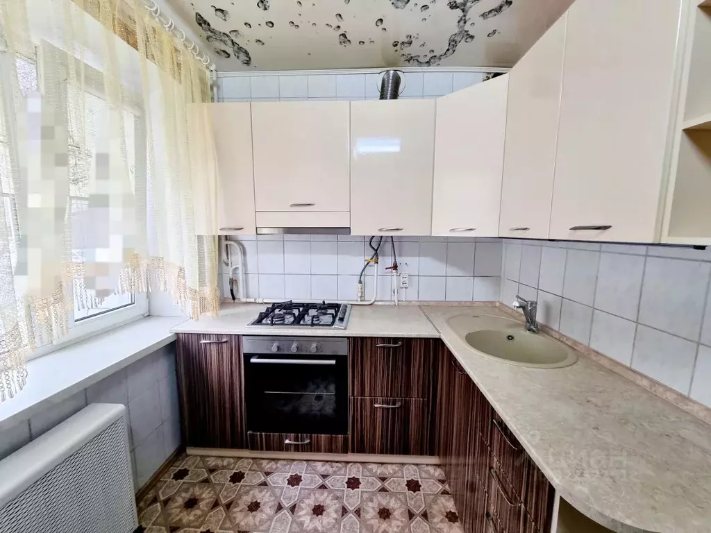 3-к кв. Ростовская область, Каменск-Шахтинский Красная ул. (60.0 м) - Фото 1