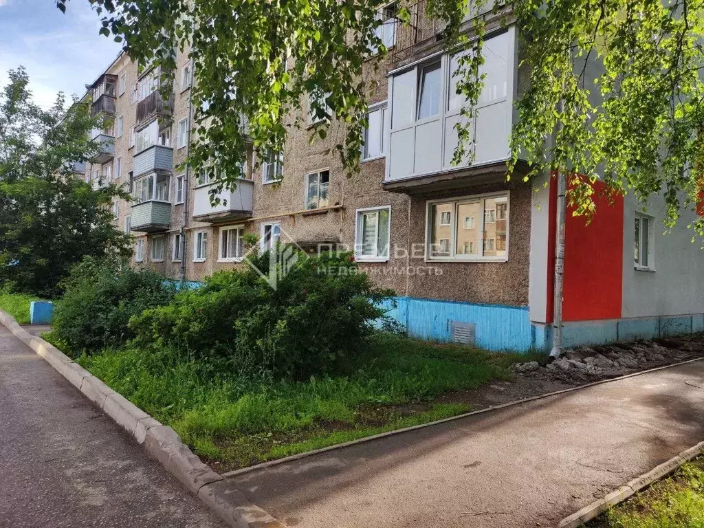 2-к кв. Кировская область, Киров Коминтерновский мкр, ул. Павла ... - Фото 0