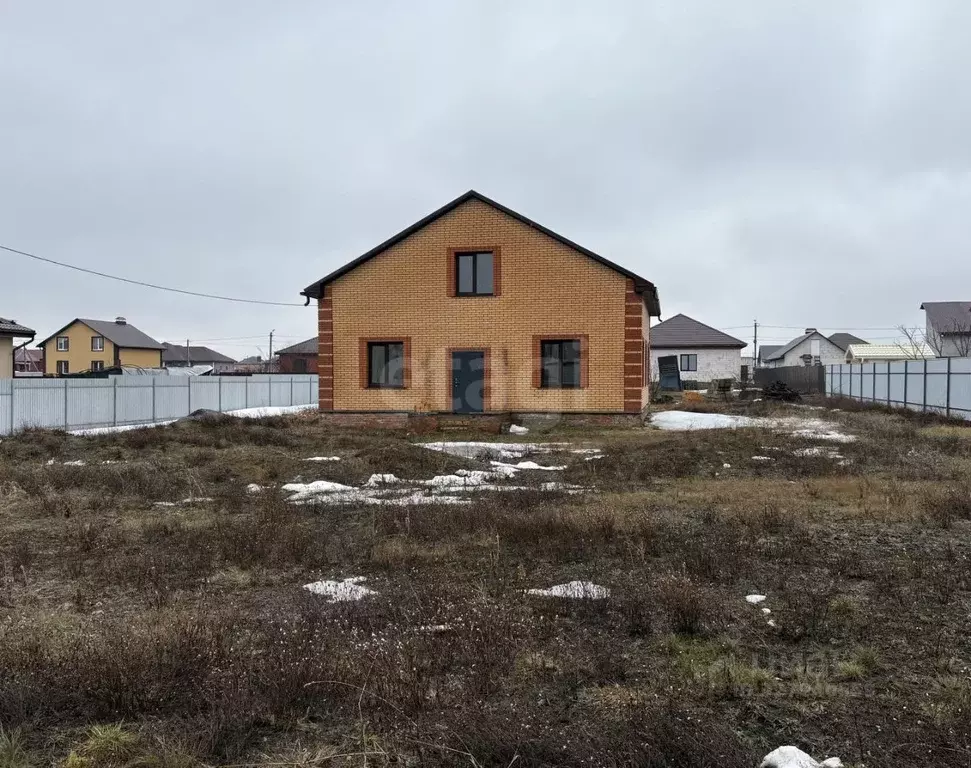 Дом в Белгородская область, Строитель Яковлевский городской округ, ул. ... - Фото 1