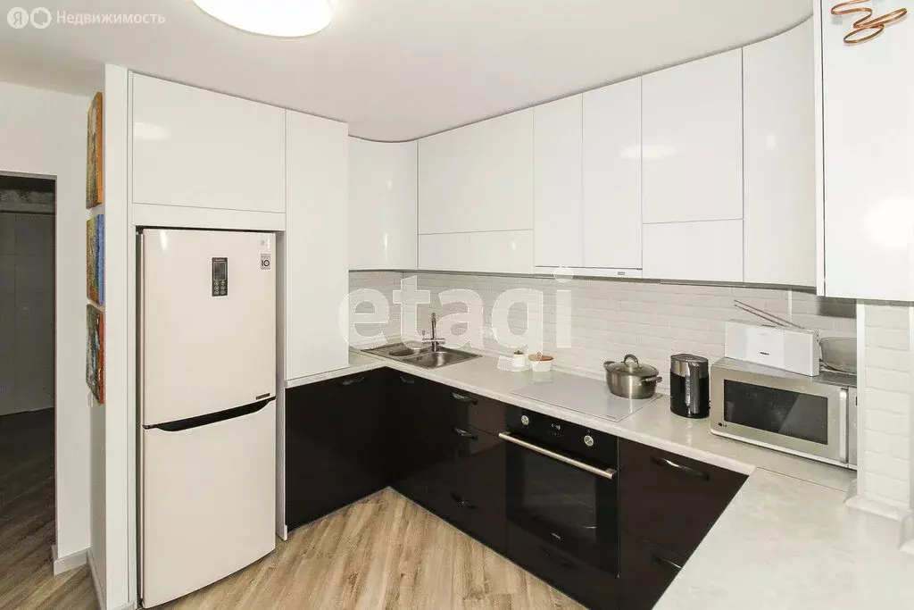 2-комнатная квартира: Тюмень, улица Восстания, 19к2 (62.5 м) - Фото 2