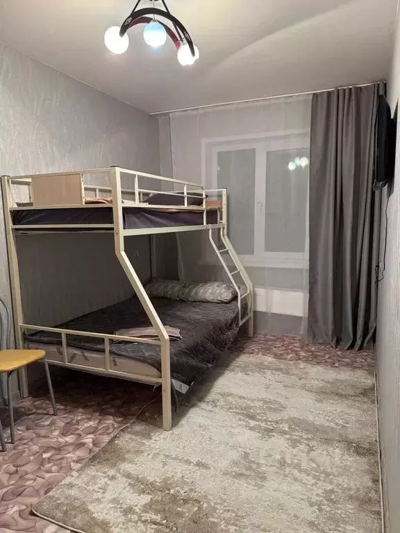 Комната Красноярский край, Емельяново пгт ул. Аэропорт, 2 - Фото 1