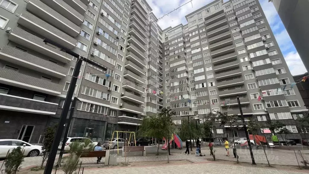 3-к кв. Дагестан, Махачкала ул. Вузовское Озеро, 13 (125.0 м) - Фото 1