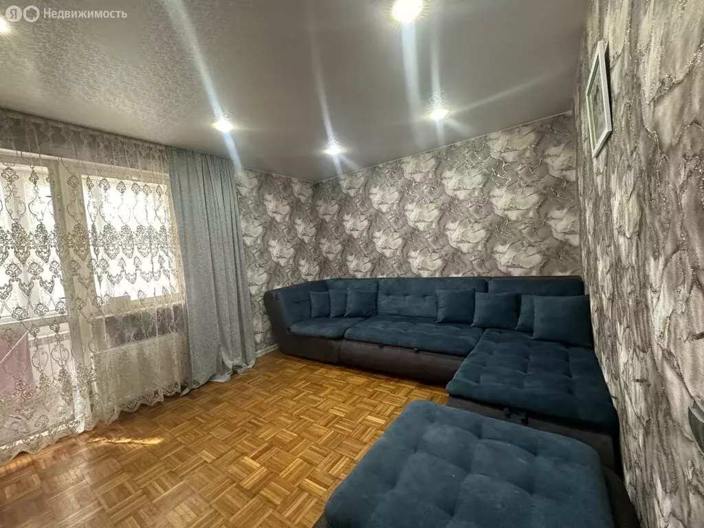 3-комнатная квартира: Владикавказ, улица Куйбышева, 134к6 (67 м) - Фото 0