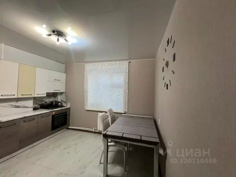 2-к кв. Татарстан, Зеленодольск просп. Строителей, 26 (60.0 м) - Фото 0