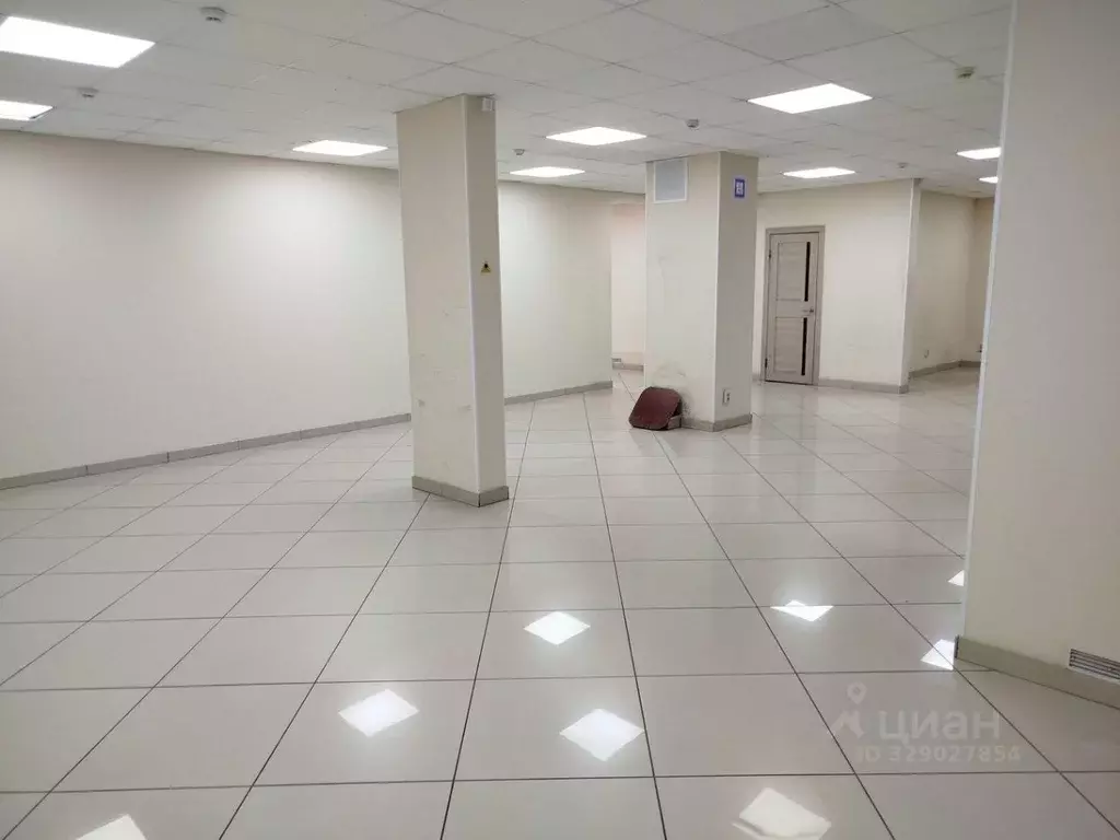 Помещение свободного назначения в Брянская область, Брянск ... - Фото 2