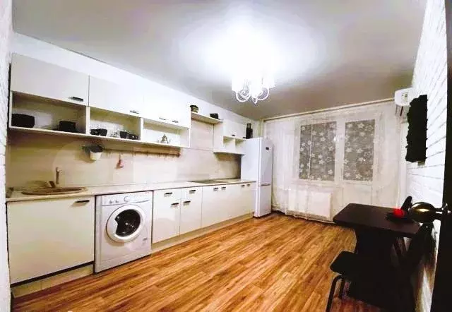 2-к. квартира, 65 м, 13/18 эт. - Фото 1