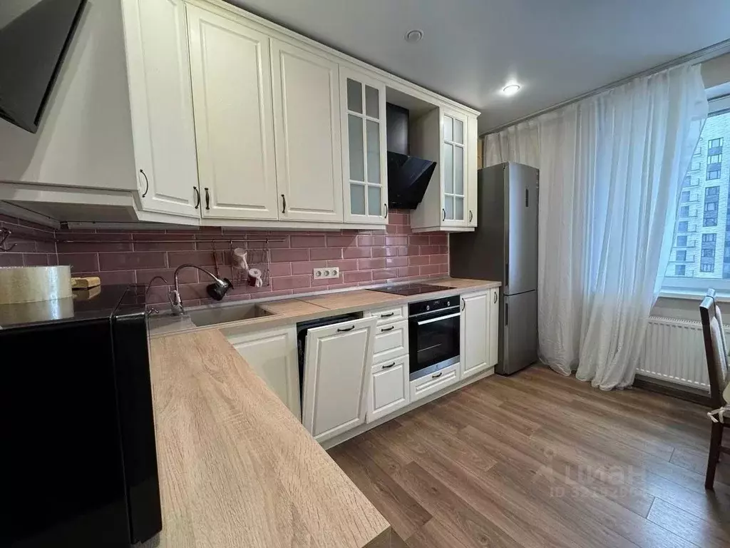 2-к кв. Татарстан, Казань ул. Сабира Ахтямова, 1к2 (49.0 м) - Фото 1