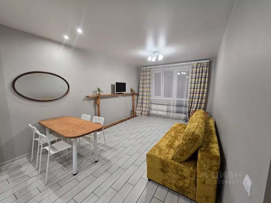 2-к кв. Бурятия, Улан-Удэ ул. Смолина, 67к2 (80.0 м) - Фото 1