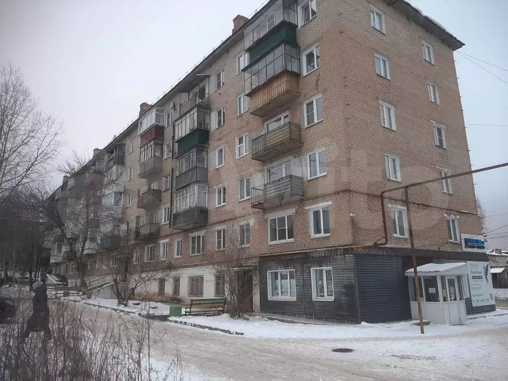 Аукцион: 3-к. квартира, 61,3 м, 1/6 эт. - Фото 1