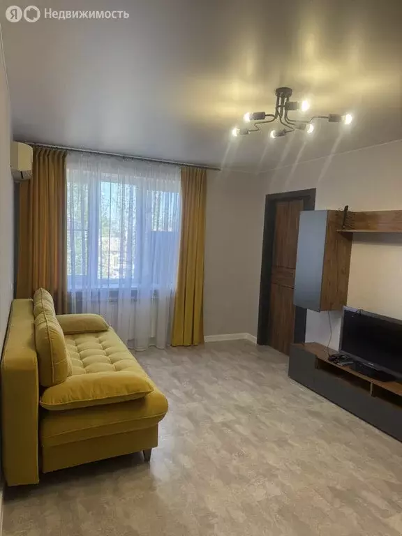 2-комнатная квартира: Волгоград, улица 64-й Армии, 59 (43 м) - Фото 0