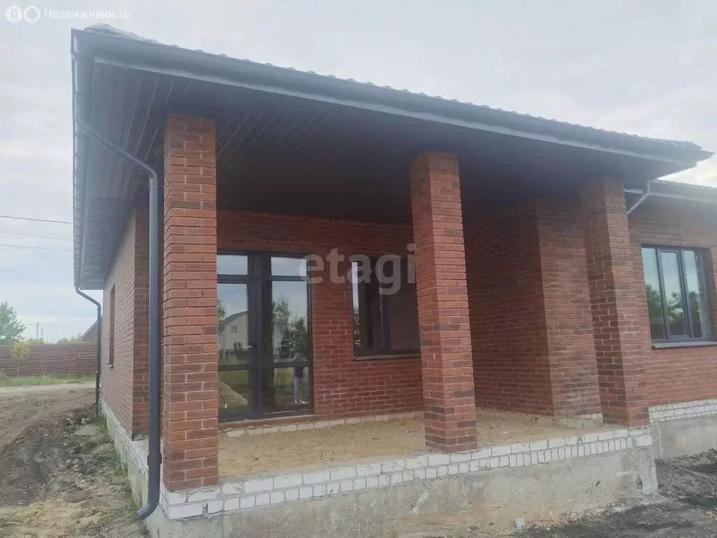 Дом в село Новая Усмань, улица Конструкторов, 1 (160 м) - Фото 1