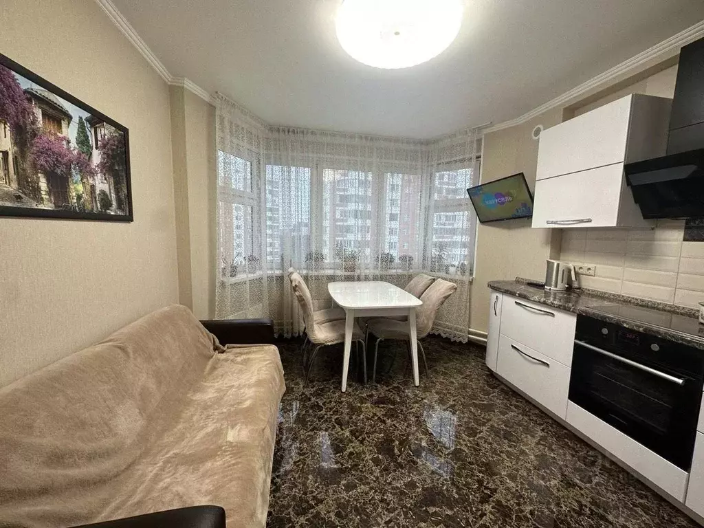 2-к кв. Москва, Москва, Московский г. Град Московский мкр, ул. ... - Фото 2