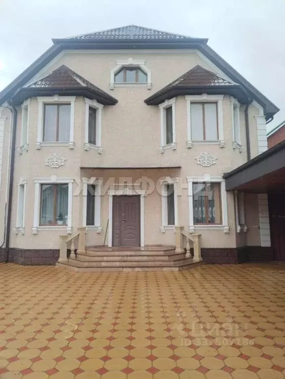 Дом в Карачаево-Черкесия, Черкесск ул. Фрунзе, 57 (341 м) - Фото 1
