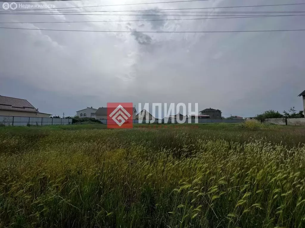 Участок в посёлок городского типа Приморский, Черноморская улица, 8 (8 ... - Фото 0