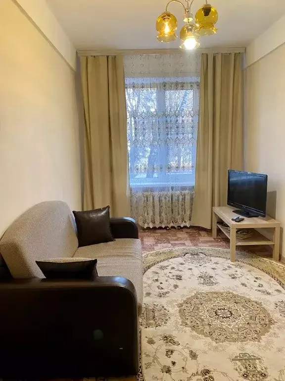 2-к кв. Ставропольский край, Кисловодск ул. Андрея Губина, 15 (45.0 м) - Фото 0