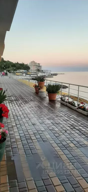 Дом в Крым, Ялта муниципальный округ, Отрадное пгт  (150 м) - Фото 0