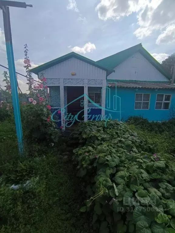 Дом в Оренбургская область, Кувандыкский муниципальный округ, с. ... - Фото 1