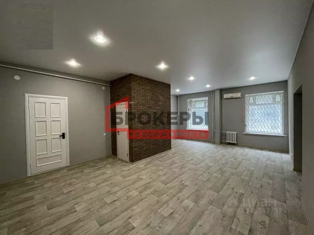 Помещение свободного назначения в Севастополь ул. Ленина, 47 (62 м) - Фото 1