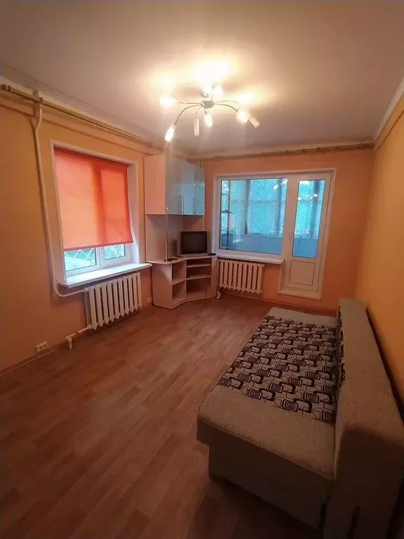 2-к кв. Ленинградская область, Приозерск ул. Калинина, 23а (47.0 м) - Фото 0