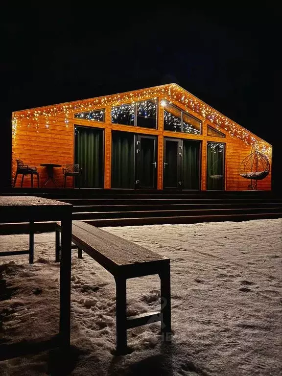 Дом в Камчатский край, Елизовский муниципальный округ, пос. Светлый  ... - Фото 0