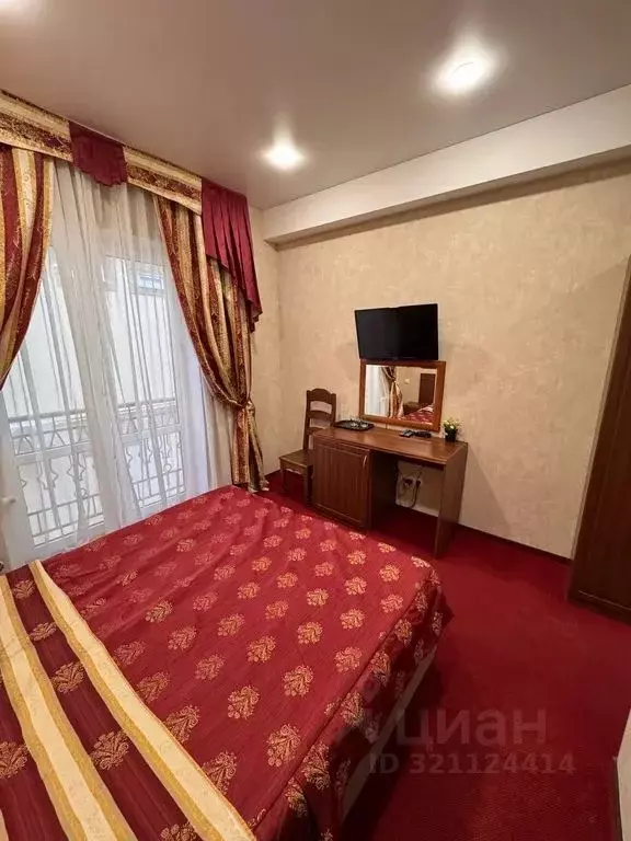 Комната Краснодарский край, Сочи Адлер жилрайон, ул. Аллейная, 14 - Фото 1