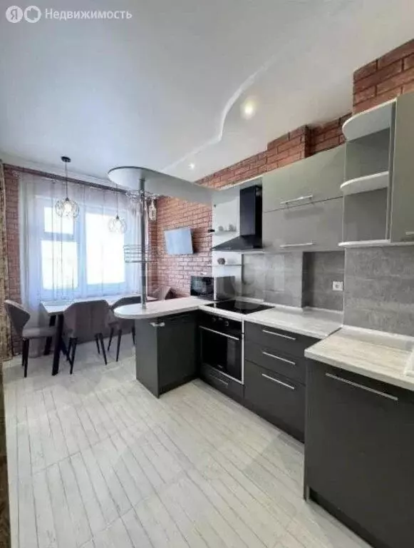 2-комнатная квартира: Якутск, улица Лермонтова, 102 (58.7 м) - Фото 0
