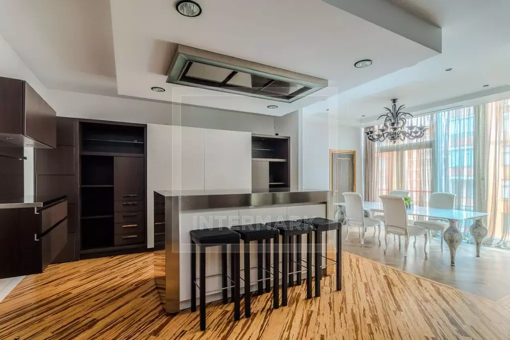 5-к кв. Москва ул. Климашкина, 17С2 (300.0 м) - Фото 1