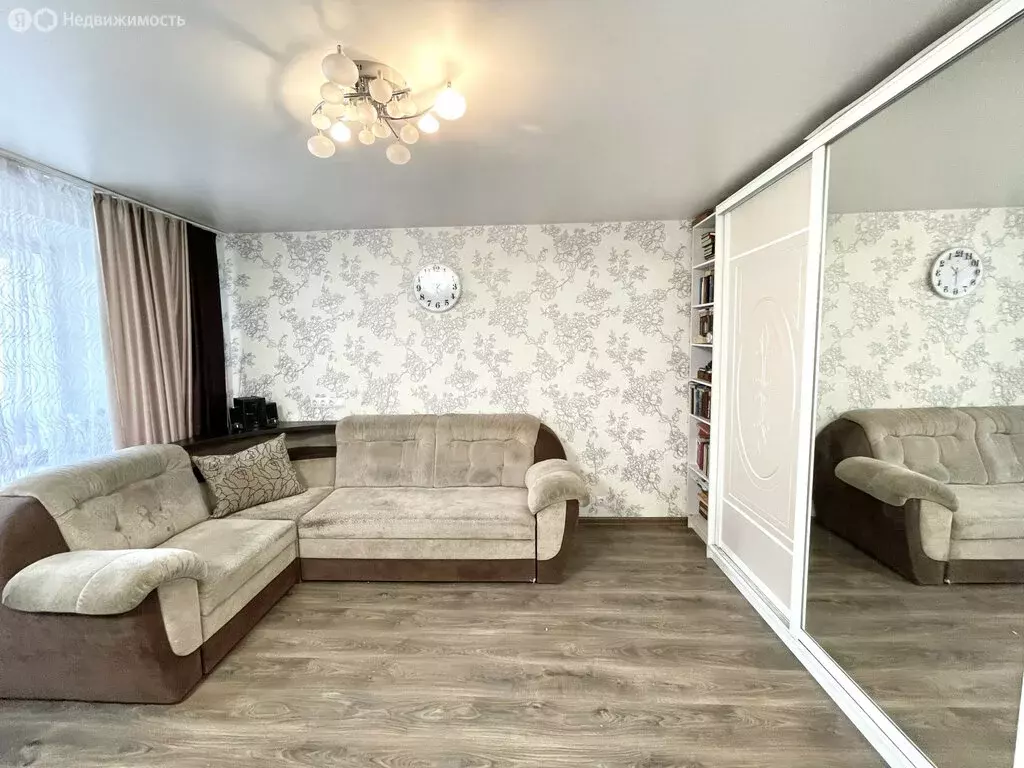 Квартира-студия: Киров, улица Сурикова, 36 (60 м) - Фото 1