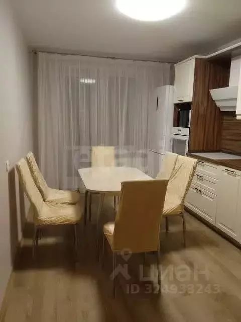 2-к кв. Удмуртия, Ижевск ул. Архитектора П.П. Берша, 4 (56.4 м) - Фото 2