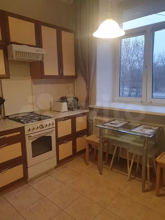 3-к. квартира, 80 м, 2/8 эт. - Фото 0