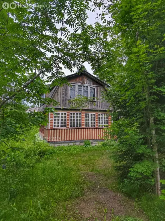 Дом в Выборгский район, Рощинское городское поселение, садоводческое ... - Фото 0