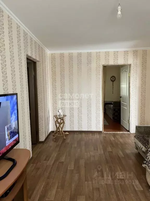 Дом в Калмыкия, Целинный район, с. Троицкое ул. Чкалова (77 м) - Фото 1