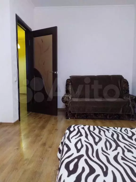 2-к. квартира, 70 м, 2/5 эт. - Фото 0
