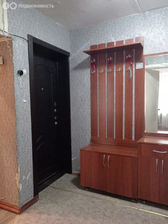 2-комнатная квартира: Чебаркуль, улица Карпенко, 13А (41 м) - Фото 1