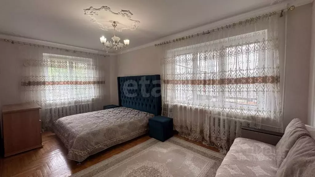 4-к кв. Карачаево-Черкесия, Черкесск ул. Космонавтов, 15 (79.0 м) - Фото 0