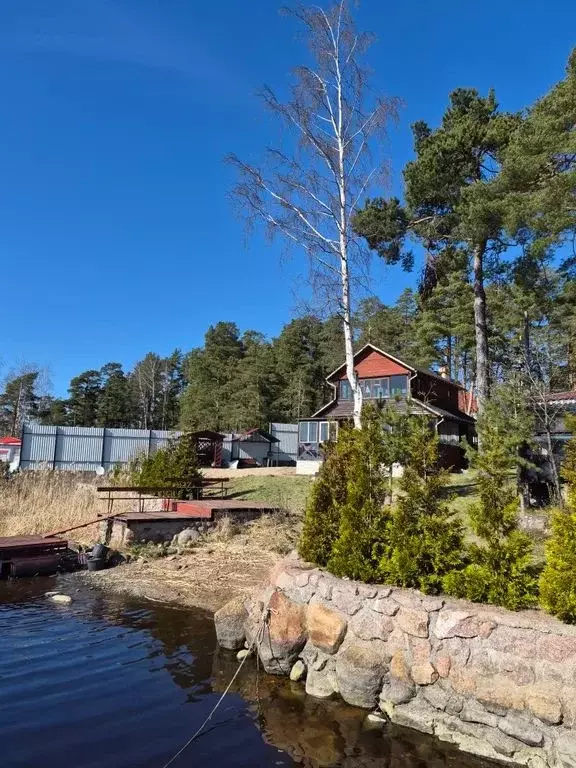 Дом в Ленинградская область, Выборгский район, Советское городское ... - Фото 1