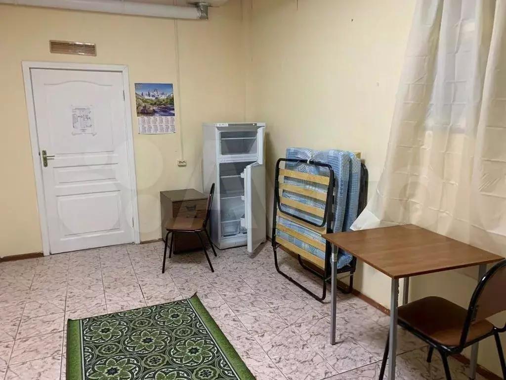 Комната 14 м в 3-к., 2/4 эт. - Фото 1