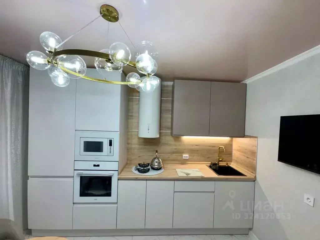 2-к кв. Татарстан, Елабуга 4/5 мкр, ул. Хирурга Нечаева, 16 (69.0 м) - Фото 1