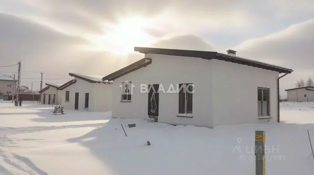 Дом в Калининградская область, Гурьевский муниципальный округ, пос. ... - Фото 1