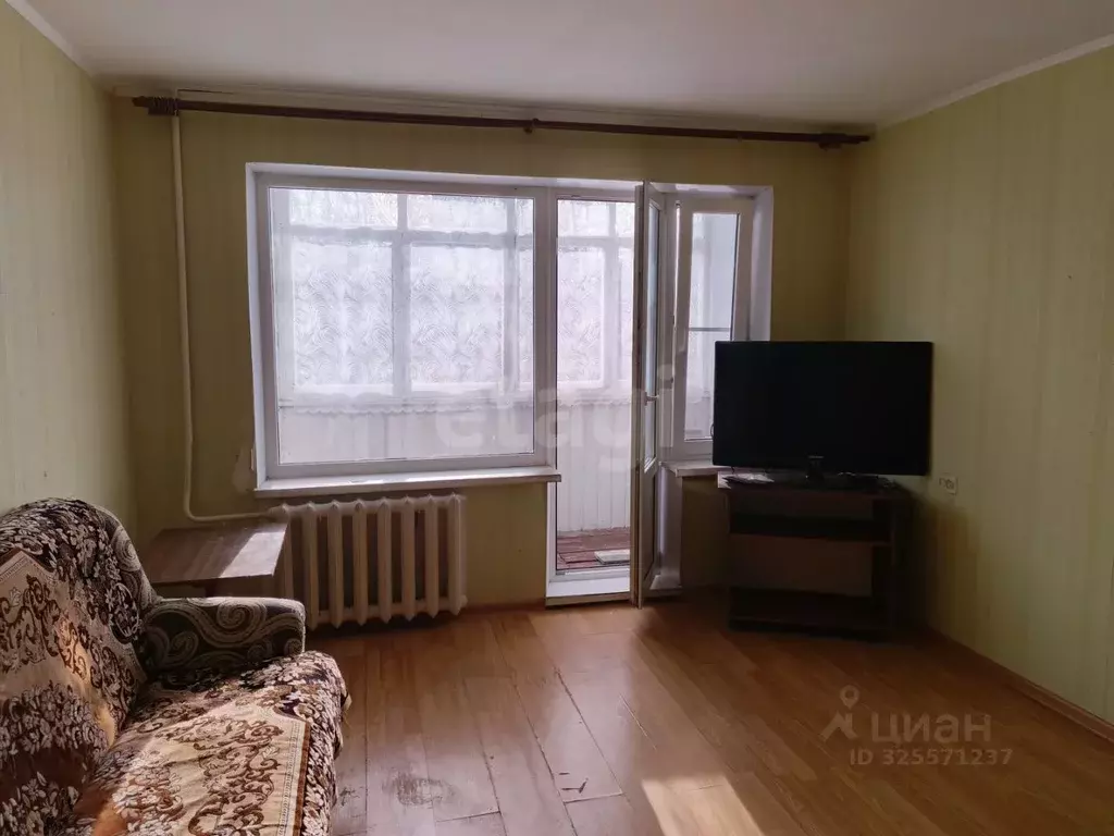 1-к кв. Псковская область, Остров Советская ул., 15 (34.0 м) - Фото 1