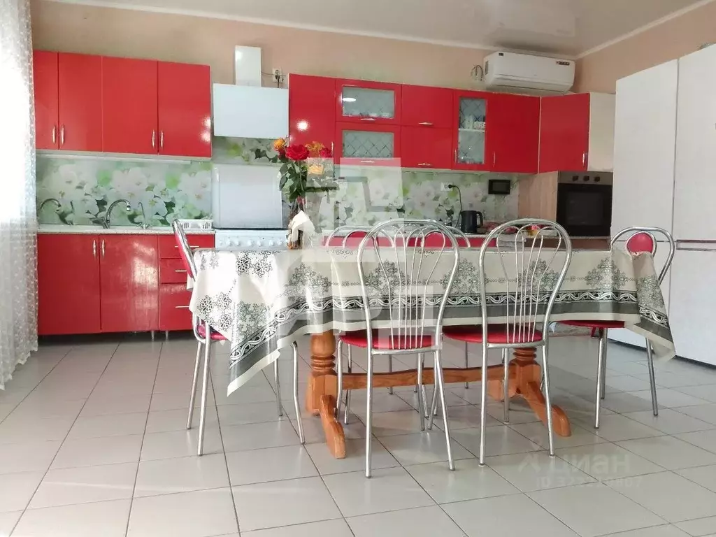 Дом в Ростовская область, Таганрог 22-й пер. (200 м) - Фото 1