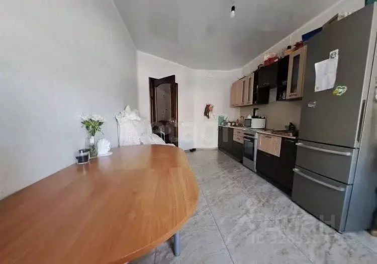 2-к кв. Тюменская область, Тюмень ул. Газовиков, 33 (72.7 м) - Фото 1