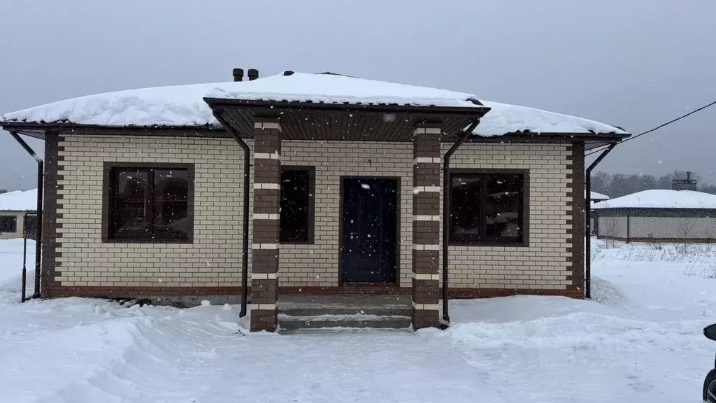 Дом в Татарстан, Высокогорский район, Семиозерское с/пос, с. Шигали  ... - Фото 1