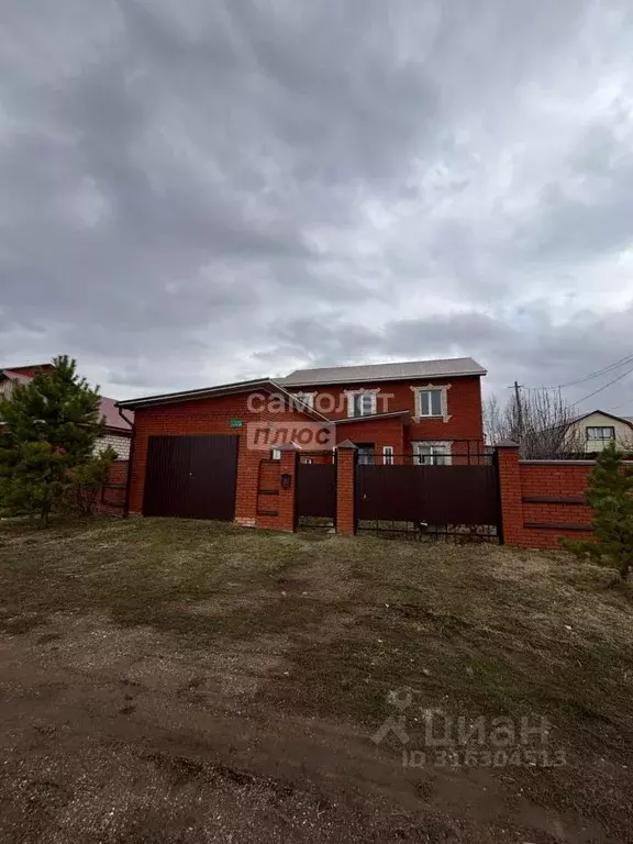Дом в Башкортостан, Благоварский район, Языковский сельсовет, с. ... - Фото 1