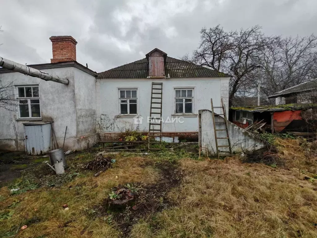 Дом в Белгородская область, Белгород ул. Кутузова, 8 (90 м) - Фото 1