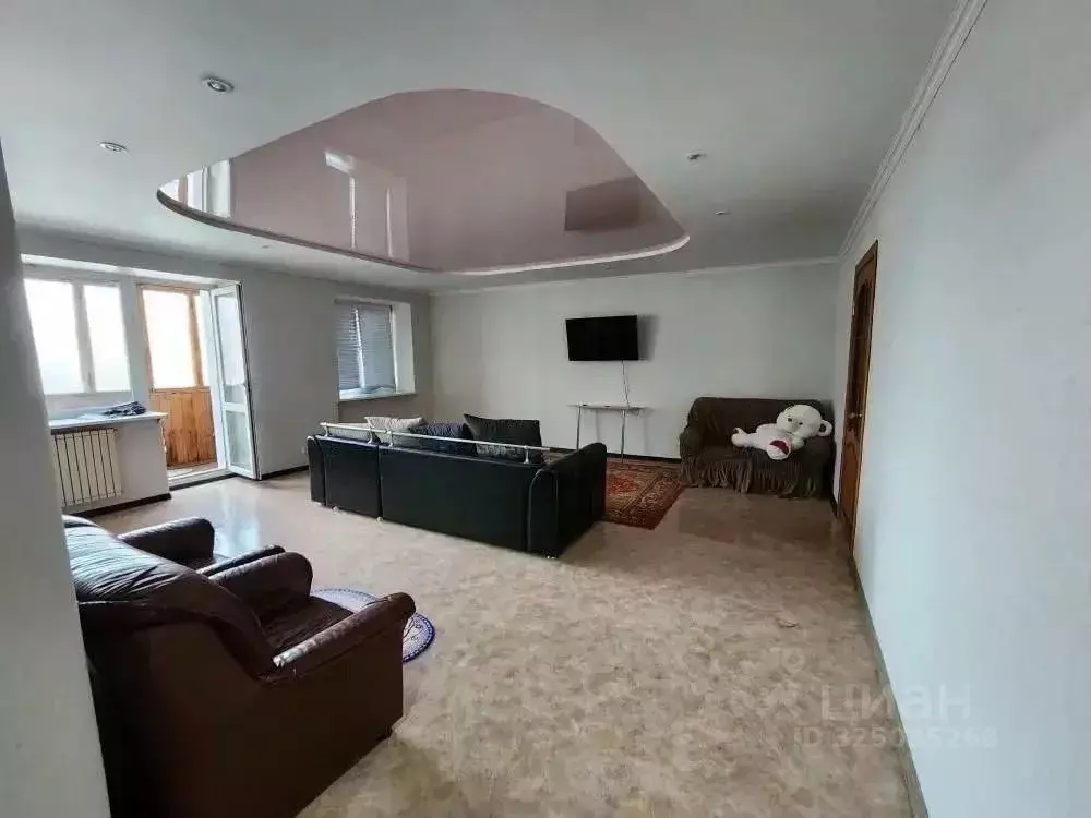 2-к кв. Омская область, Омск наб. Иртышская, 37 (55.5 м) - Фото 1